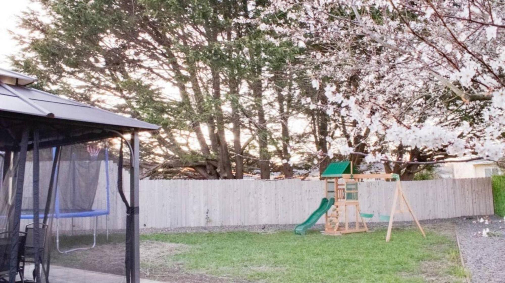 Private Home - Playground, Jumping Mat, Bbq, Darts, Firepit, Gazebo, 4 Smart Tvs, White Cotton Bedding, - The Redwood Cul-De Sac Beach Retreat Crescent City Esterno foto