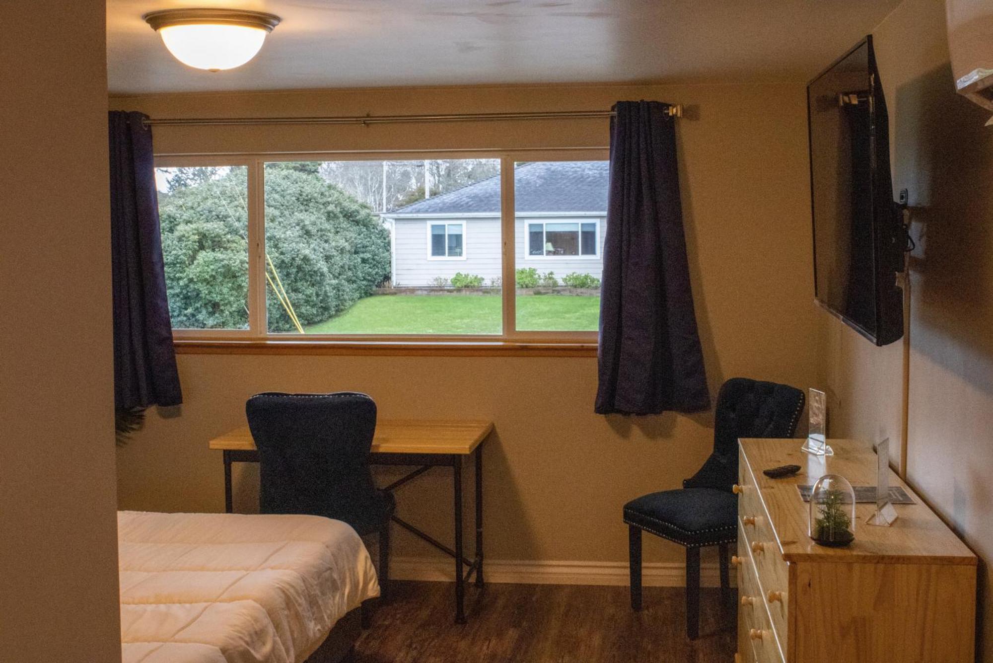 Private Home - Playground, Jumping Mat, Bbq, Darts, Firepit, Gazebo, 4 Smart Tvs, White Cotton Bedding, - The Redwood Cul-De Sac Beach Retreat Crescent City Esterno foto