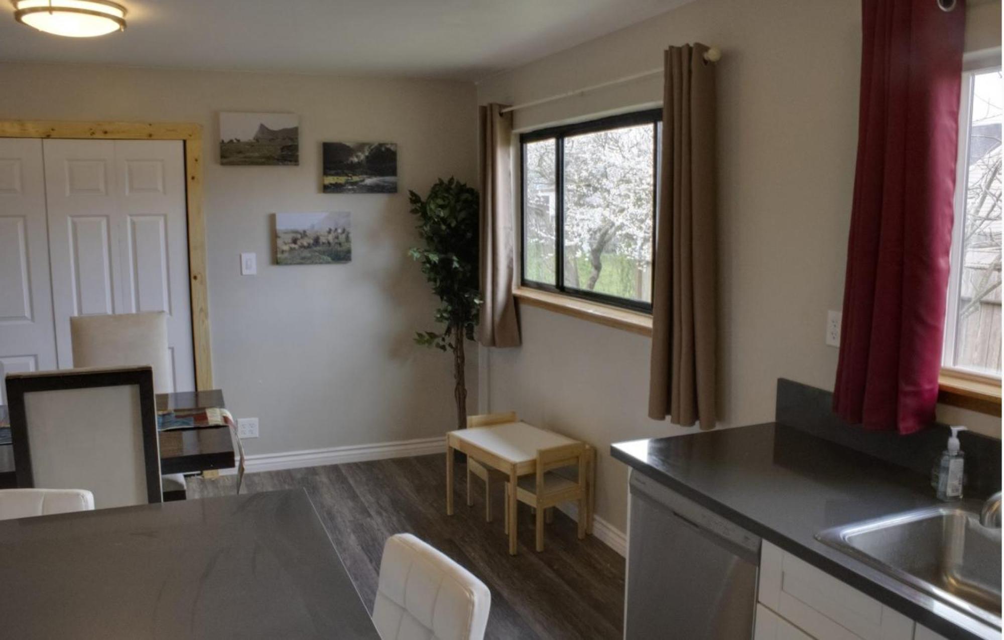 Private Home - Playground, Jumping Mat, Bbq, Darts, Firepit, Gazebo, 4 Smart Tvs, White Cotton Bedding, - The Redwood Cul-De Sac Beach Retreat Crescent City Esterno foto